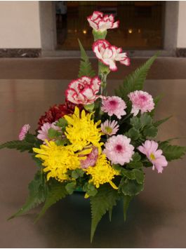 Flower Offering  供花 @ Hall of Amrita Precepts 甘露戒堂